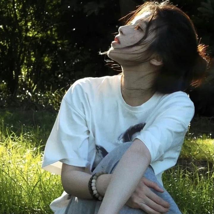 正面全裸